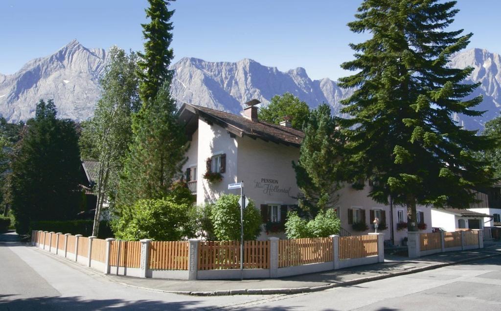 Haus Hollental Hotel Garmisch-Partenkirchen Exterior foto